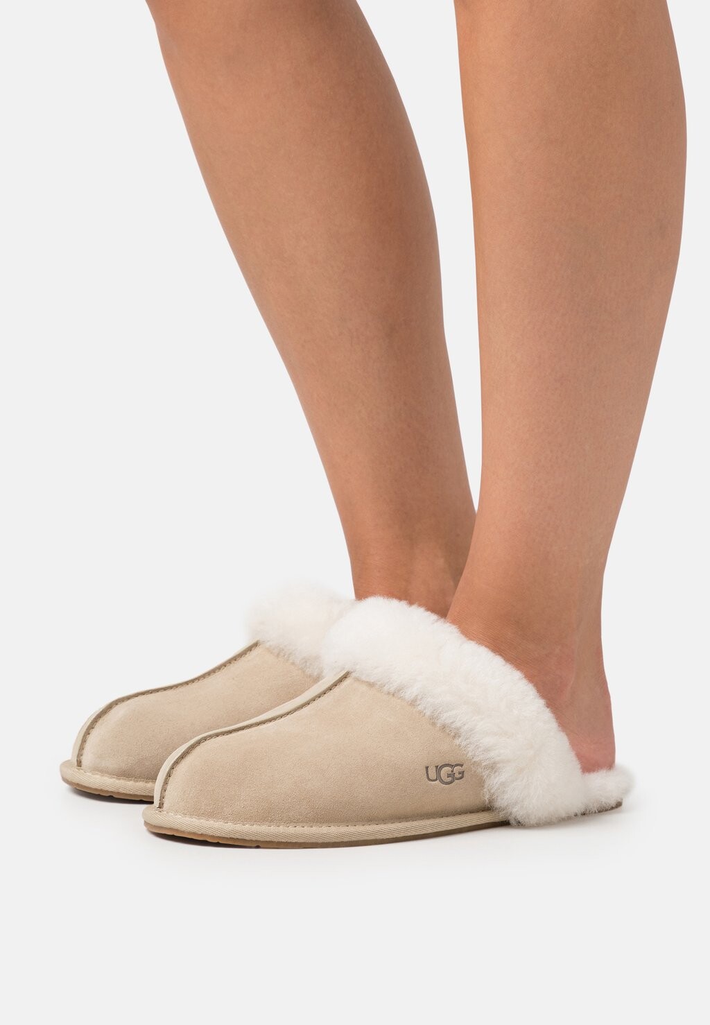 

Тапочки UGG