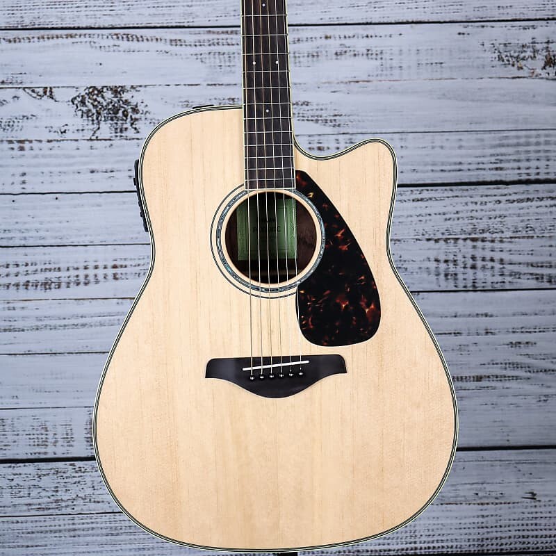

Акустическая гитара Yamaha Acoustic Guitar With Cutaway | FGX830C