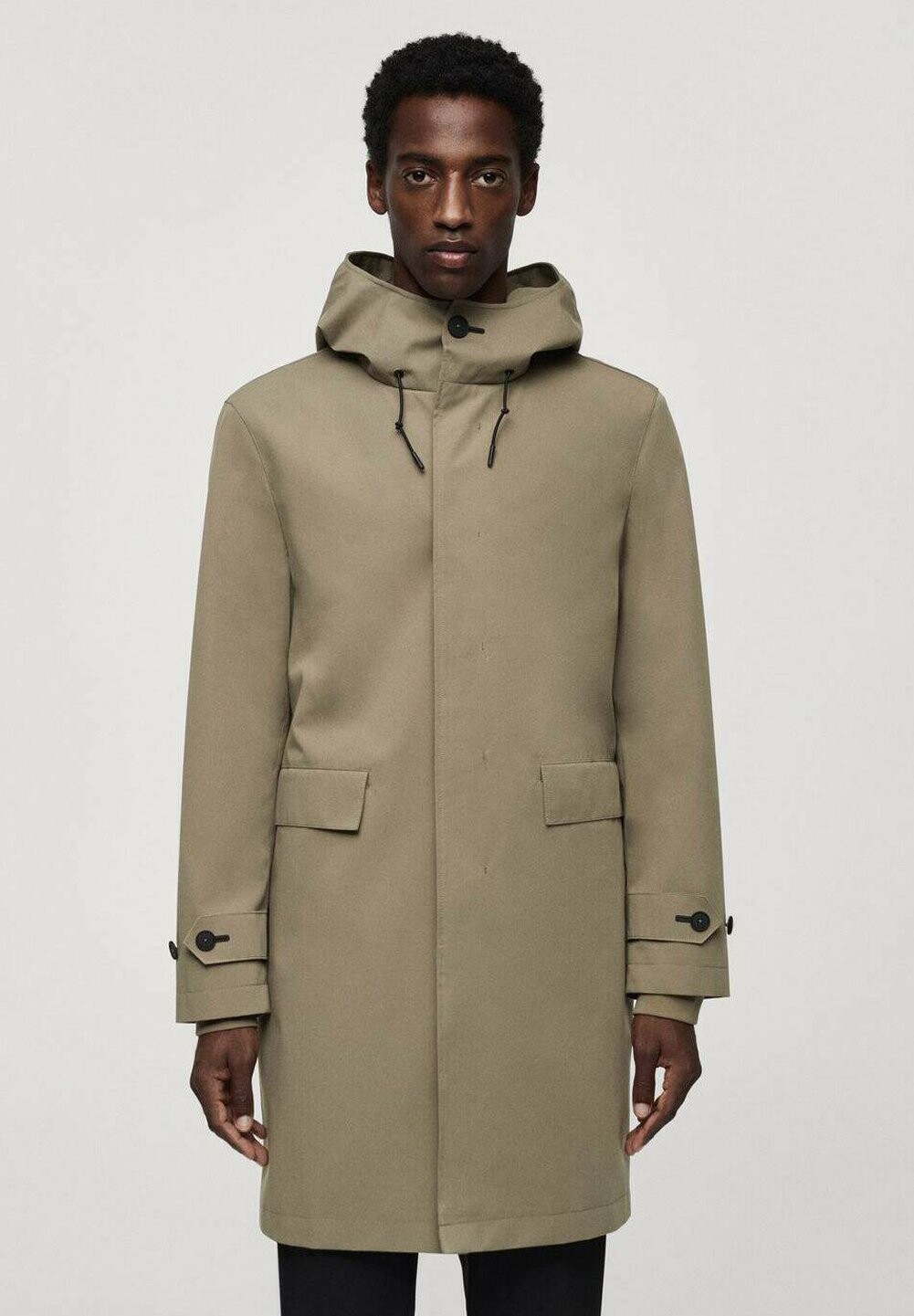 

Парка Mango, цвет khaki