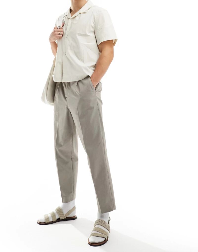 Selected Homme – костюмные брюки свободного кроя укороченного кроя со складками бежевого цвета бежевые костюмные брюки свободного кроя selected homme
