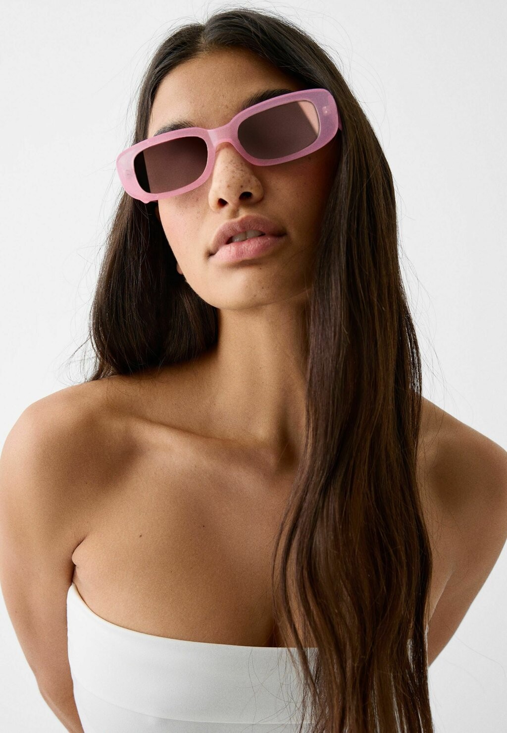 

Солнцезащитные очки RECTANGULAR MIRRORED Bershka, цвет light pink