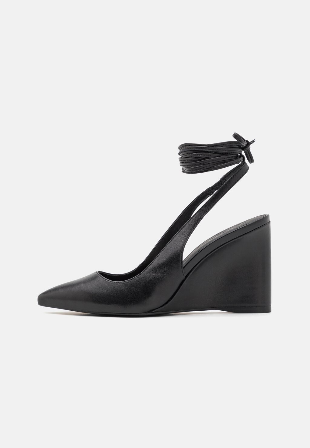 

Туфли на шнуровке LEATHER Zign, цвет black