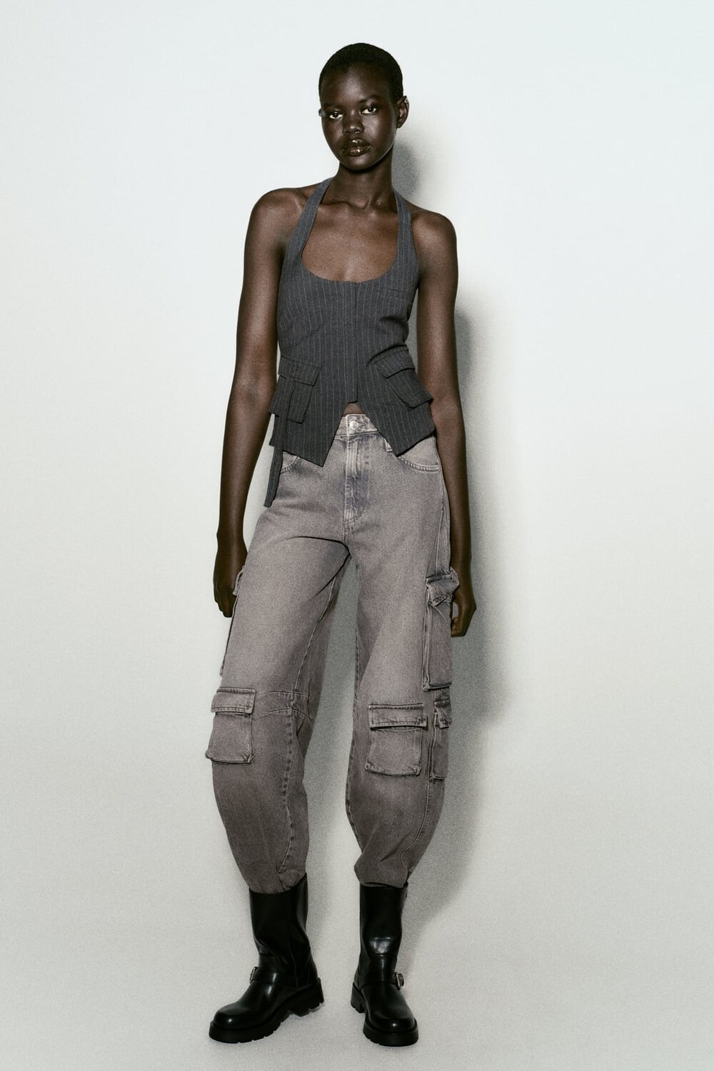 

Топ с бретельками и карманами ZARA, серый