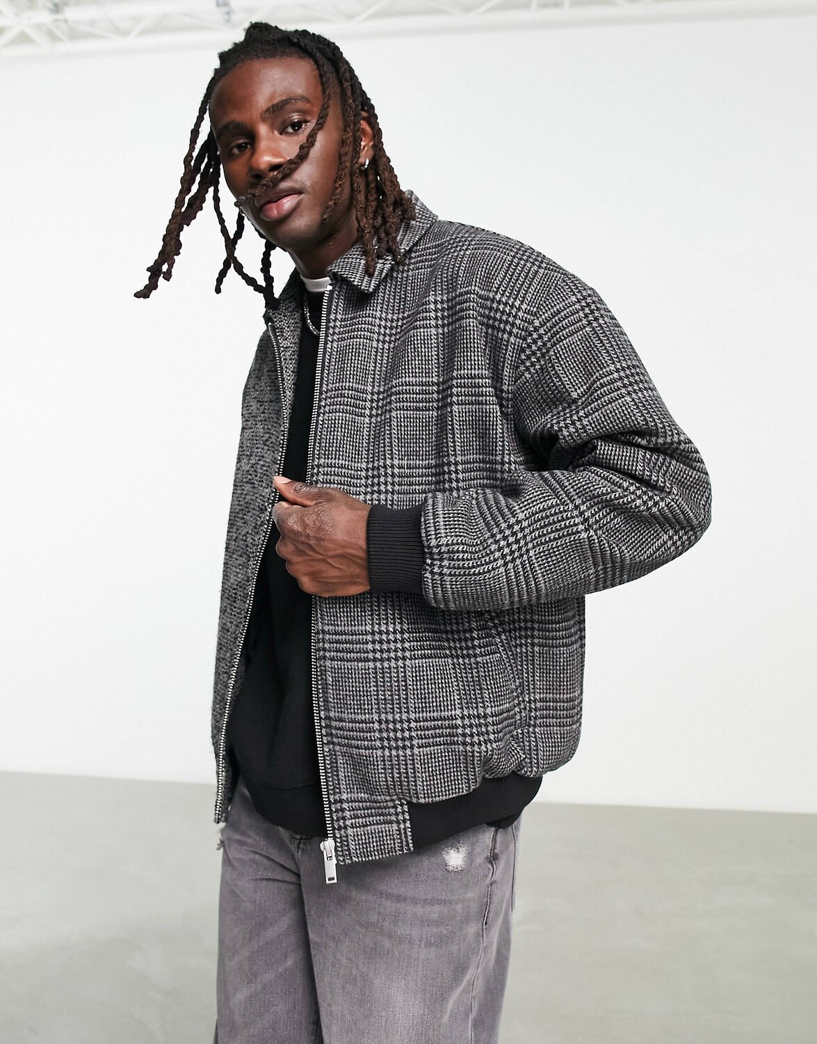 

Серый бомбер свободного кроя в клетку ASOS DESIGN