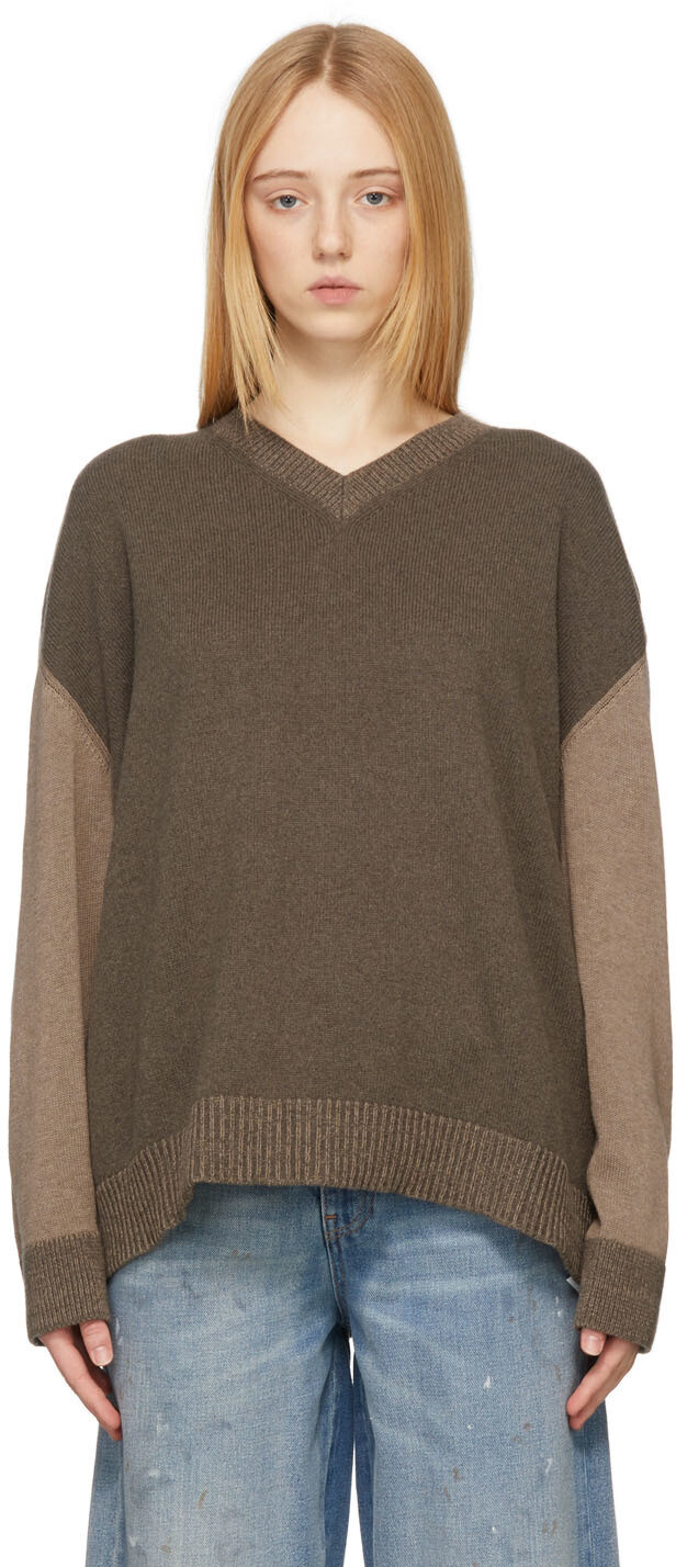 

Коричневый и серо-коричневый свитер с цветными блоками MM6 Maison Margiela