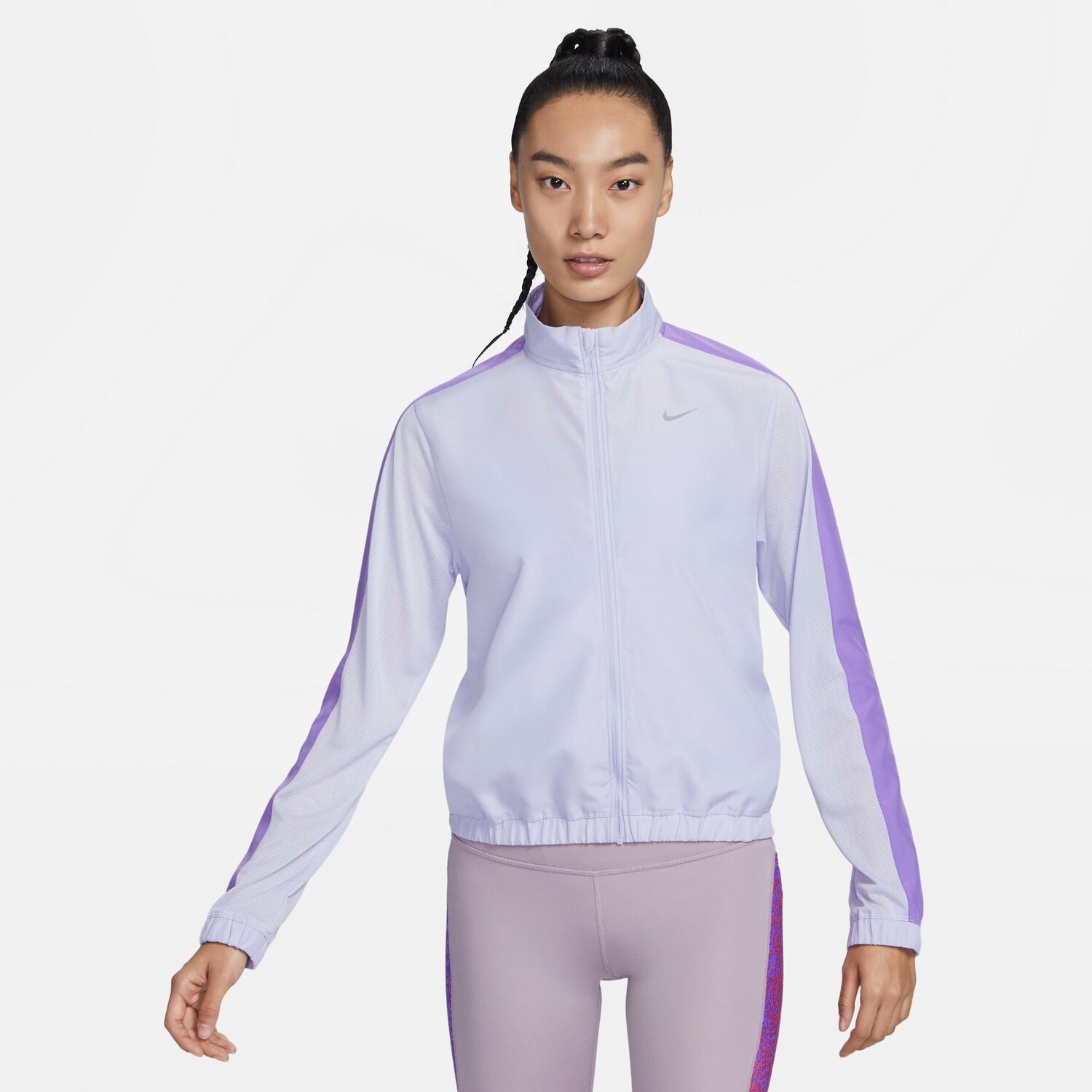 

Куртка Nike Dri-Fit Swoosh Women's Running, светло-фиолетовый/мультиколор