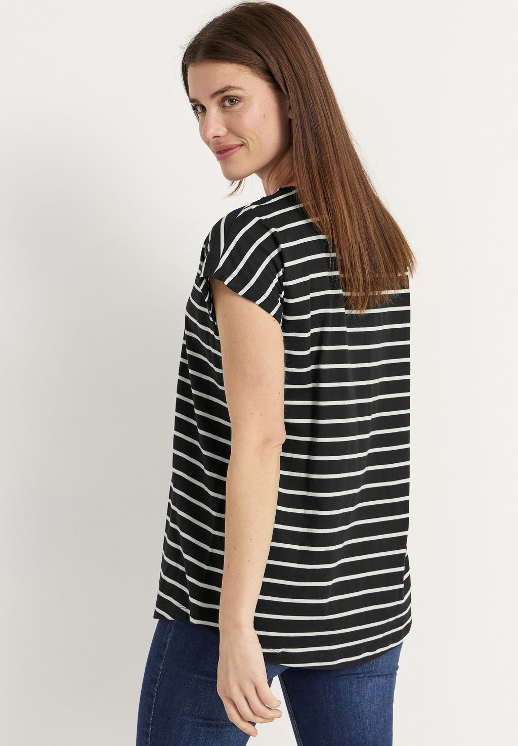 цена Базовая футболка ALMA STRIPE 2 PACK Cellbes Of Sweden, цвет black beige striped