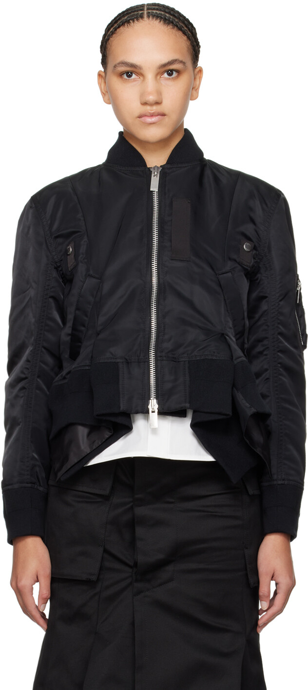 

Черный бомбер асимметричного кроя Sacai