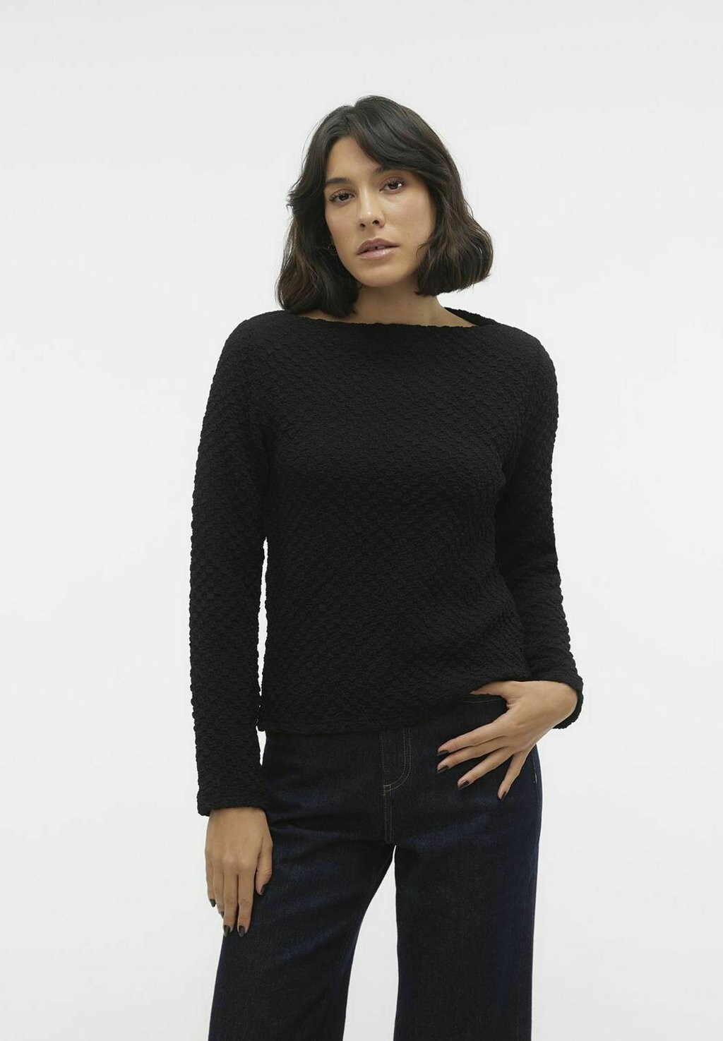 

Свитшот Vero Moda ZELDA FUNNEL NECK, черный