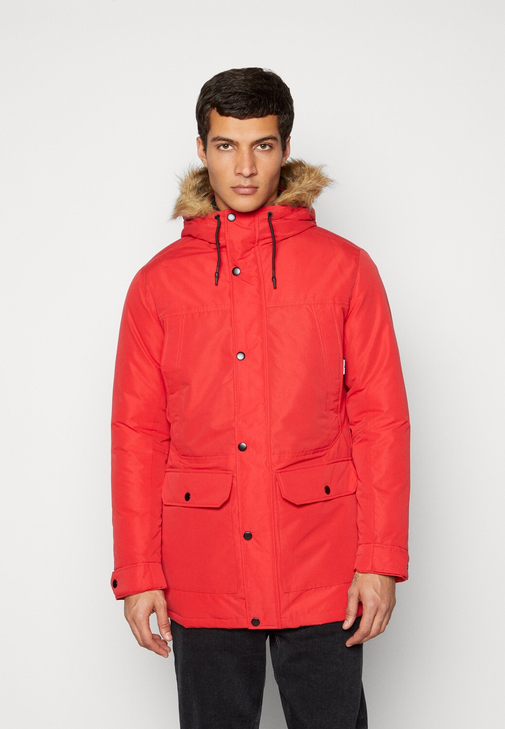 

Пальто зимнее Jack & Jones, красный
