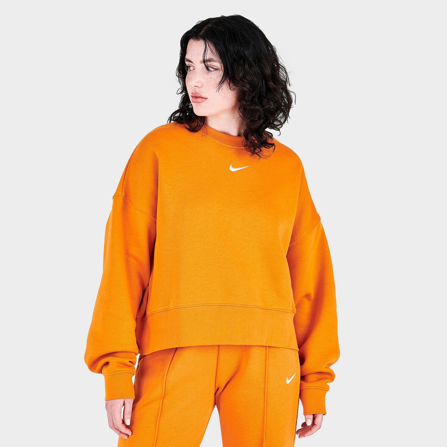 

Женская флисовая толстовка оверсайз с круглым вырезом Nike Sportswear Collection Essentials, апельсин