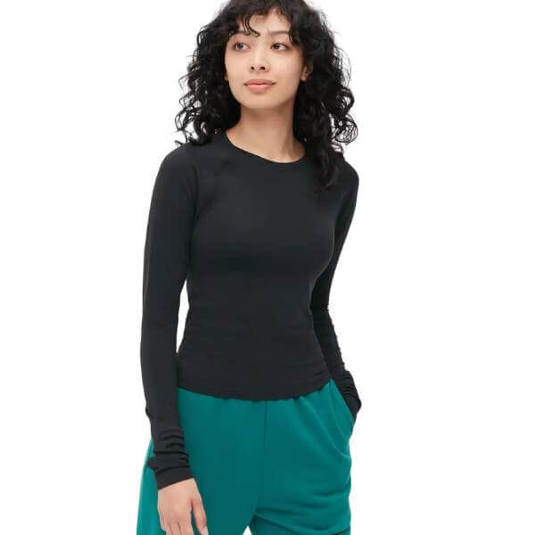 

Лонгслив Uniqlo AIRism Fitted, черный