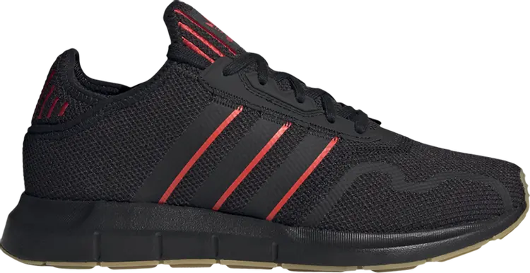 

Мужские кроссовки Adidas Swift Run X, черный/красный