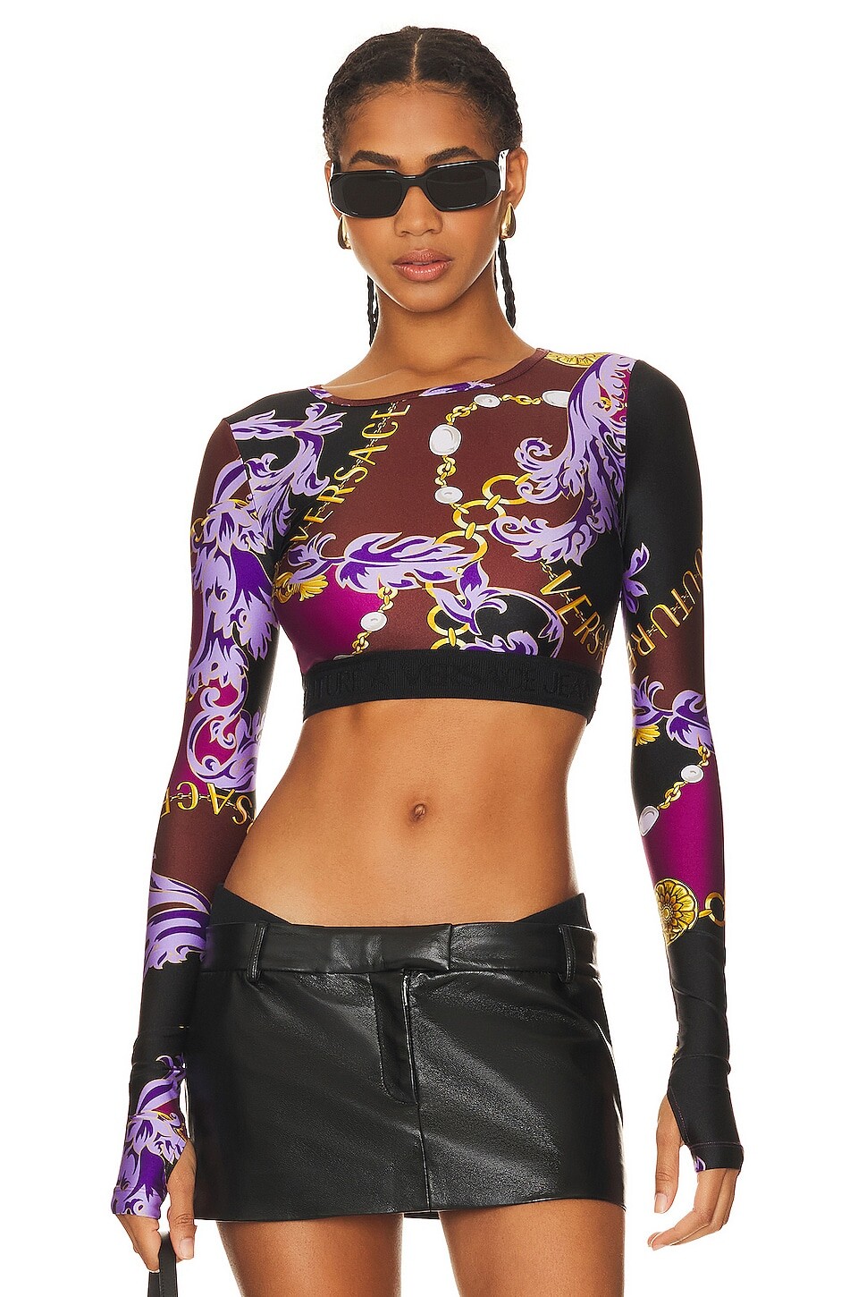 

Футболка Versace Jeans Couture Cropped, цвет Plum & Crimson