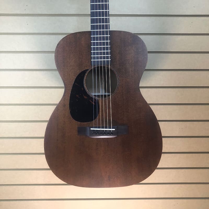 цена Акустическая гитара Martin 00-15M, сатиновое дерево
