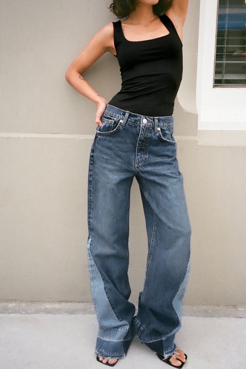 

Топ из полиамида на широких лемах ZARA, черный