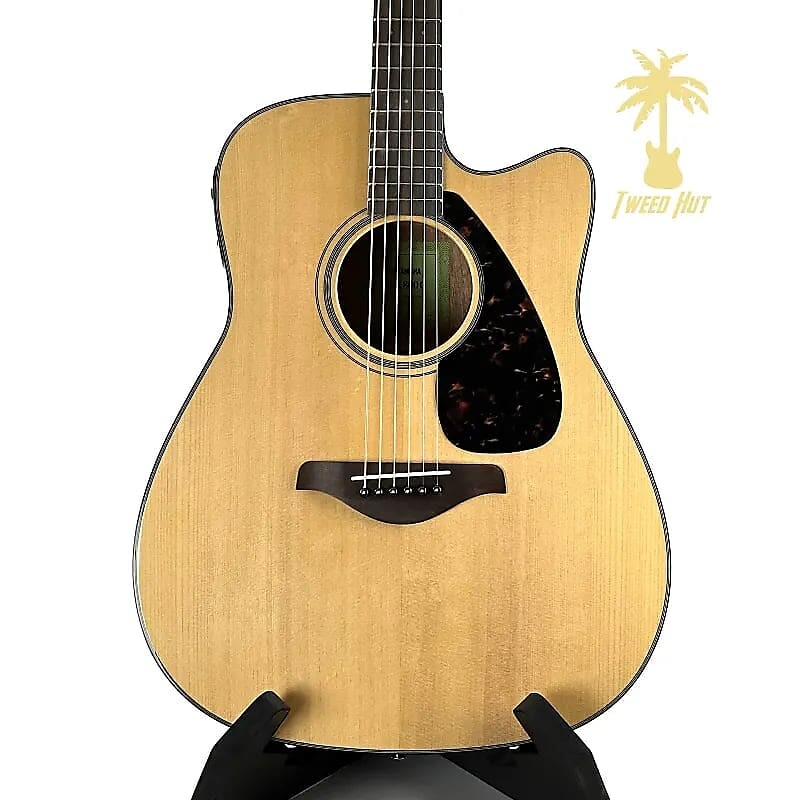 

Yamaha FGX800C Dreadnought Cutaway - Натуральный FGX800C Dreadnought Cutaway - Natural