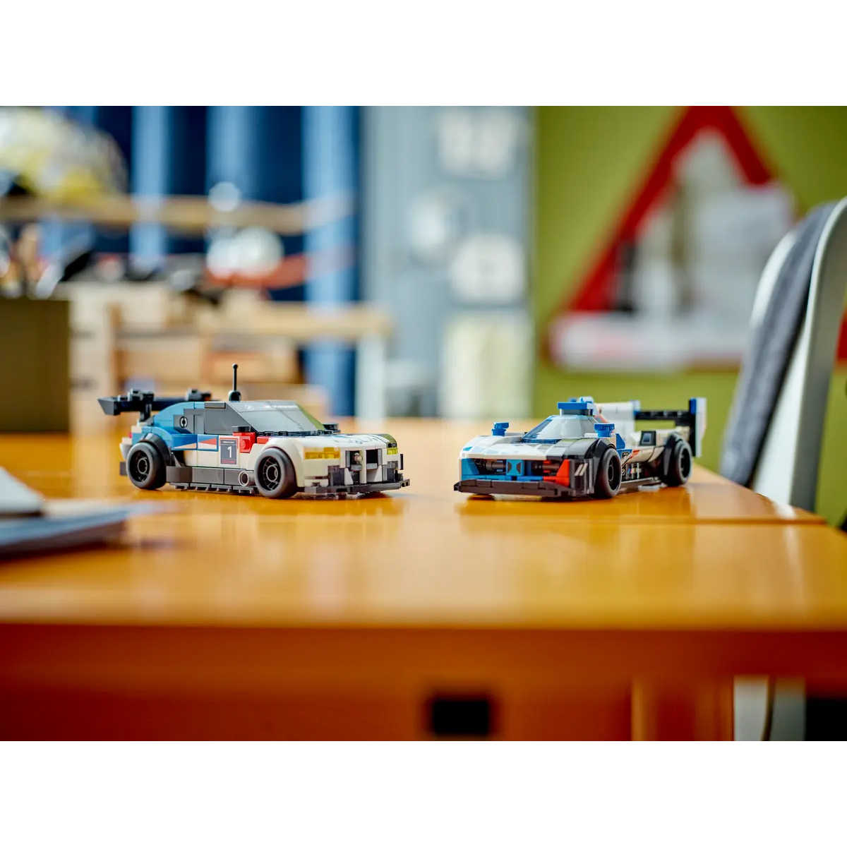 Конструктор Lego Speed Champions BMW M4 GT3 & BMW M Hybrid V8 Race Cars  76922, 676 деталей – заказать из-за рубежа в «CDEK.Shopping»