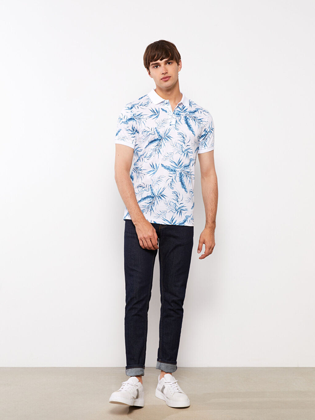 

Мужская футболка из чесаного хлопка с вырезом поло и коротким рукавом LCW Casual