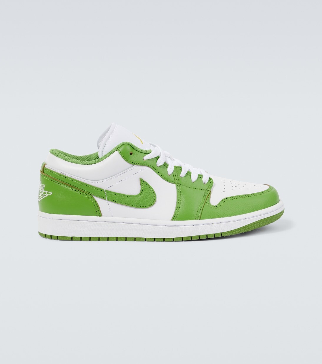 

Кроссовки Air Jordan 1 Nike, белый