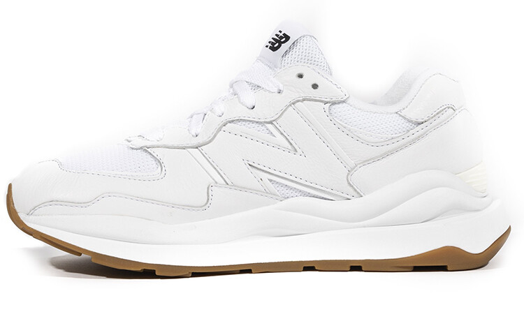 

Низкие кроссовки New Balance 5740 белые