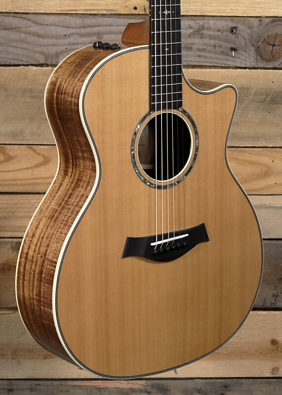 

Taylor 514ce LTD Акустическая/электрогитара Cedar/Blackwood Natural с футляром Taylor 514ce LTD Cedar/ /Electric Guitar Natural w/ Case