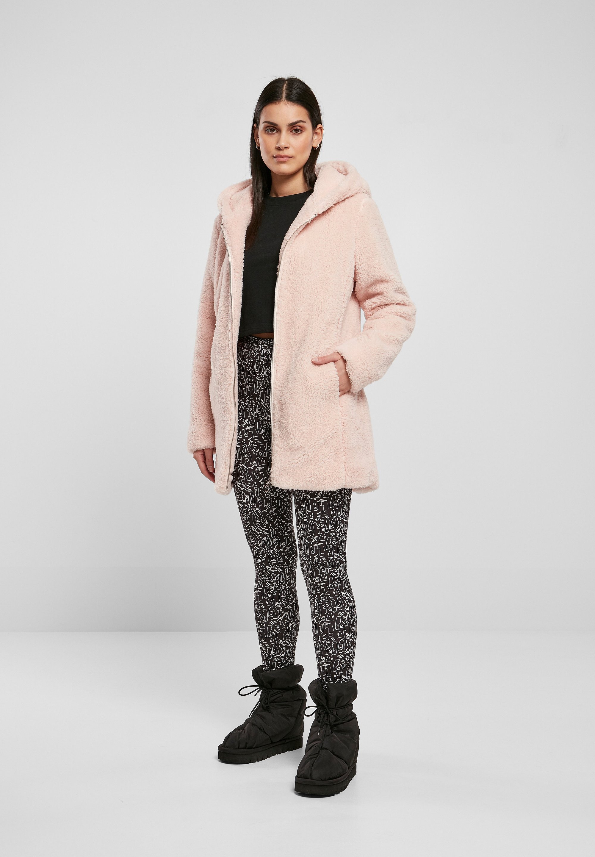 цена Пальто зимнее Urban Classics, розовый