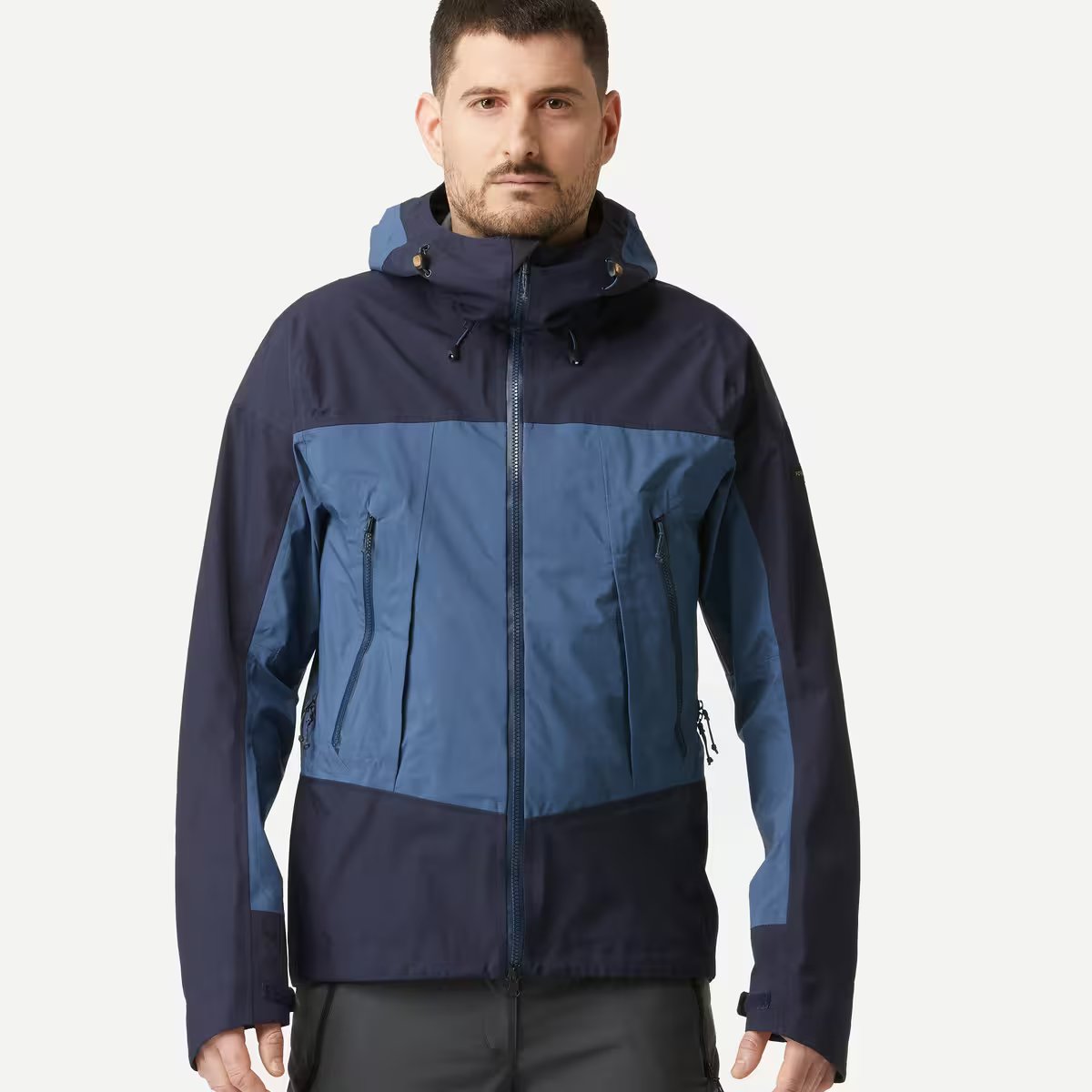 цена Куртка Forclaz мужская водонепроницаемая, синий