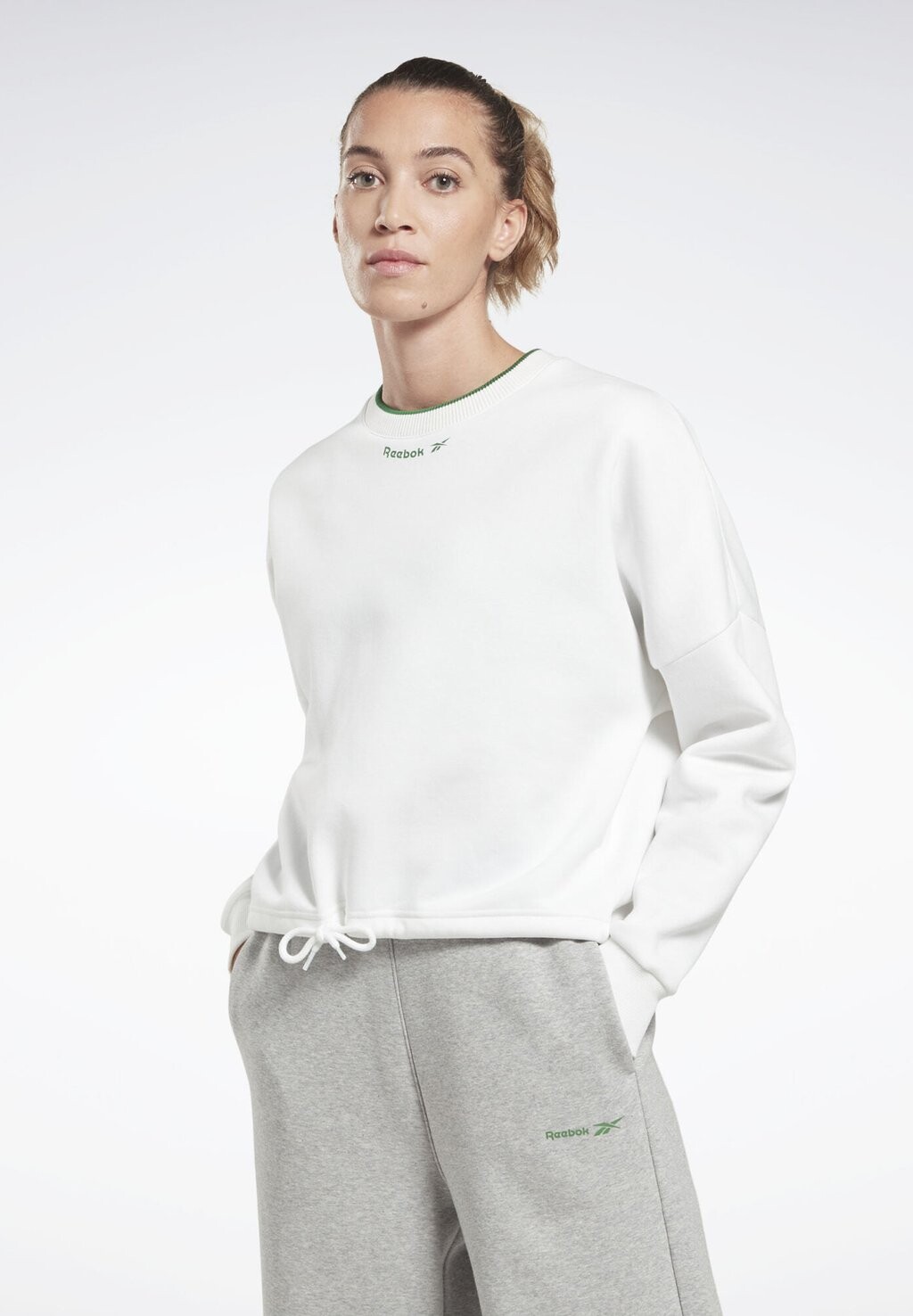 

Толстовка Reebok, белый