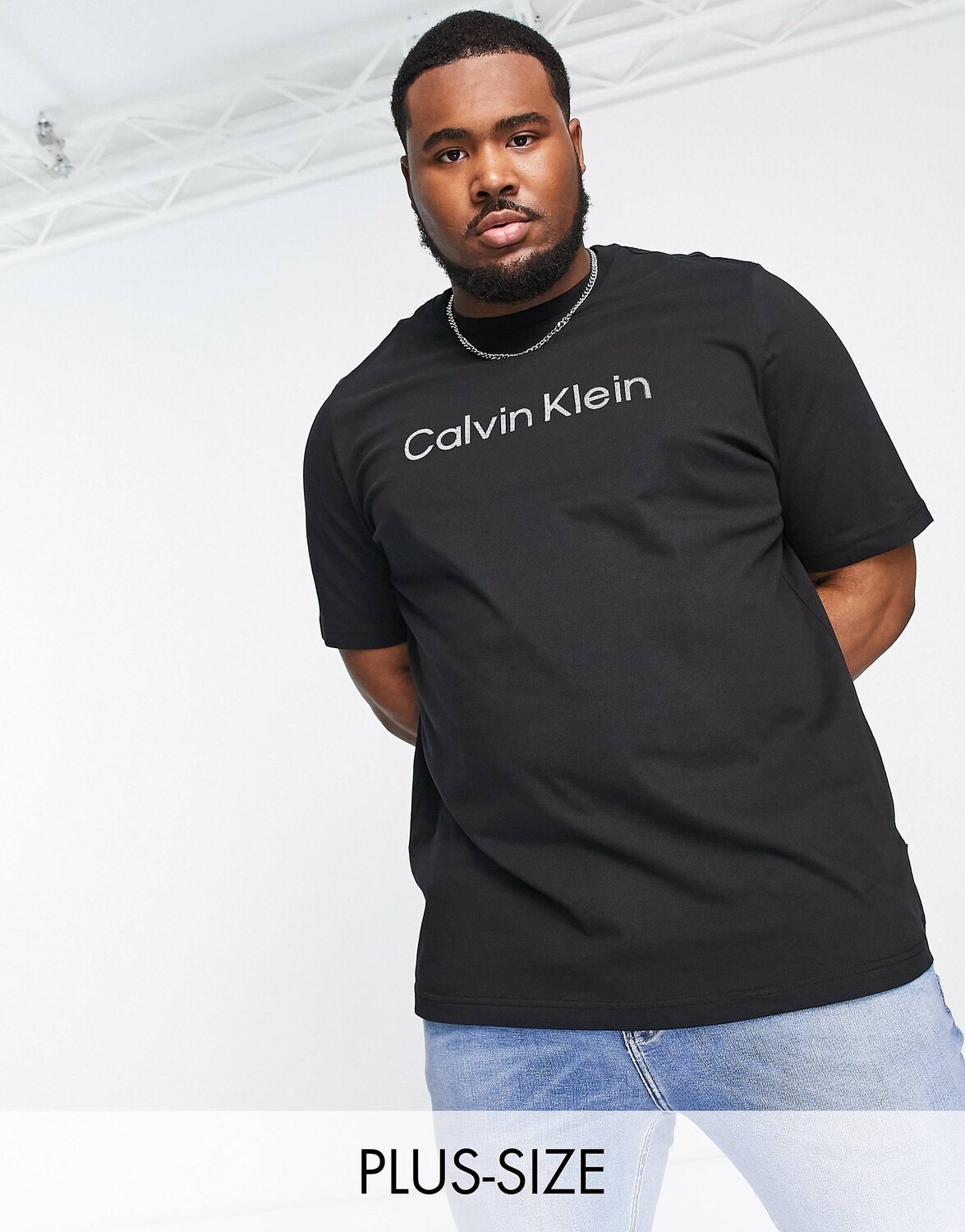 

Черная полосатая футболка с выпуклым логотипом Calvin Klein Big & Tall
