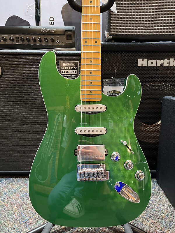 

Fender Aerodyne Special Stratocaster Speed ​​Green Metallic с сумкой