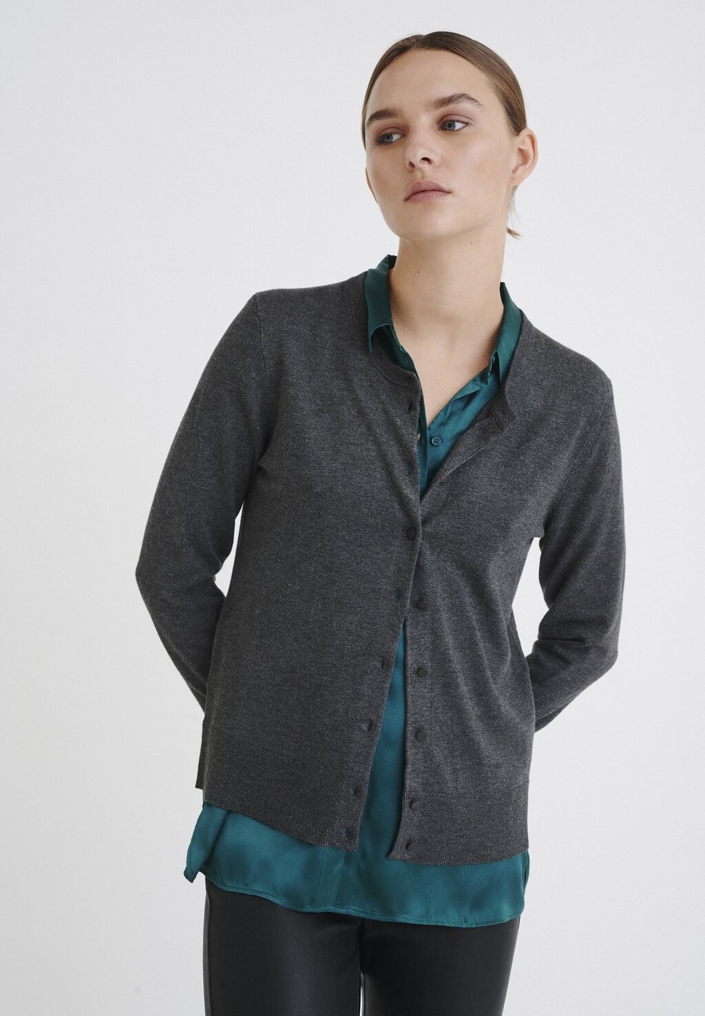 

Кардиган InWear, Серый