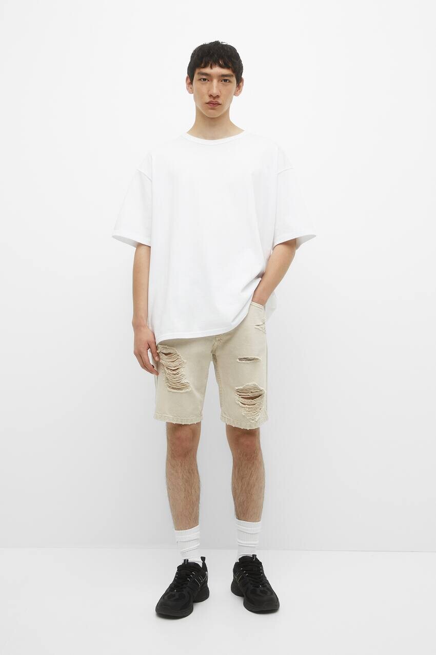 

Рваные джинсовые шорты-бермуды Pull&Bear, серый
