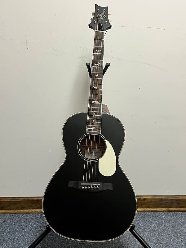 

PRS SE P20E Parlor Acoustic / Electric 2022 Black Top + мягкая сумка для концерта SE P20E Tonare Parlor with Fishman Sonitone Pickup