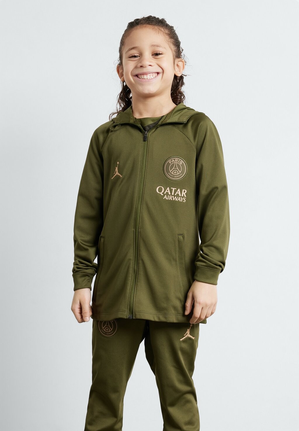 

Комплект PARIS ST GERMAIN STRIKE HOODED TRACKSUIT UNISEX Nike, цвет rough green/hemp