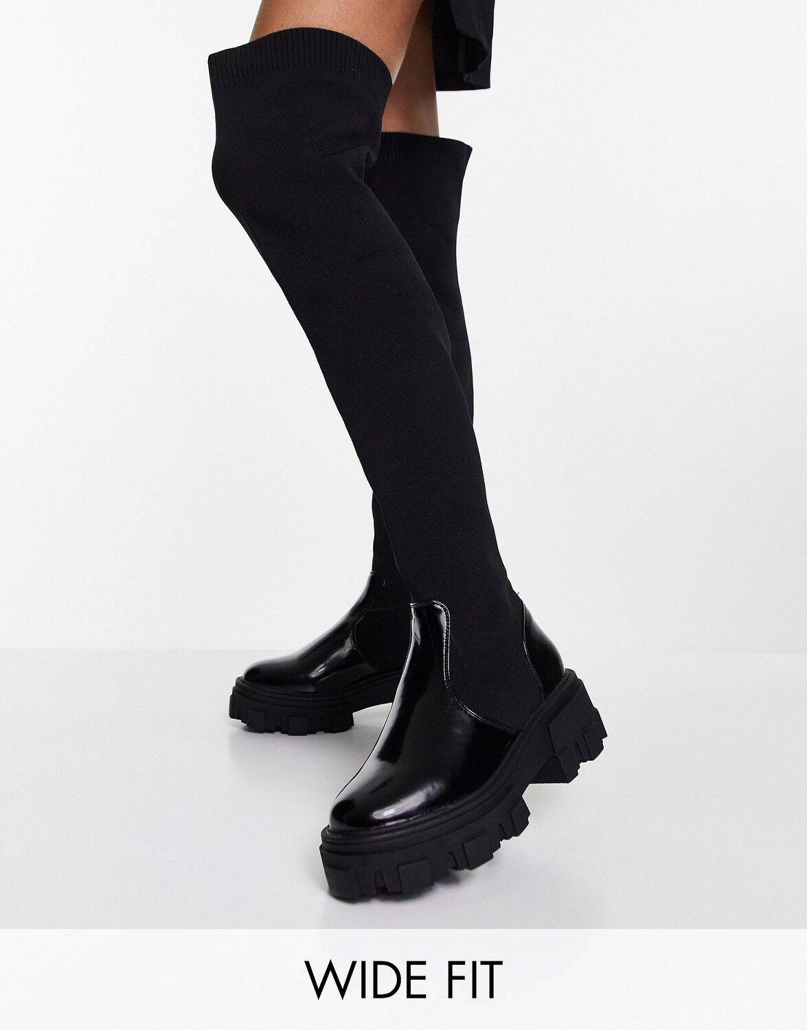 

Черные массивные ботфорты без каблука ASOS DESIGN Wide Fit Kimmy, Черный