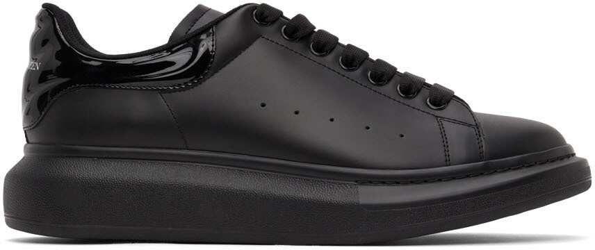 

Черные лакированные массивные кроссовки Alexander McQueen
