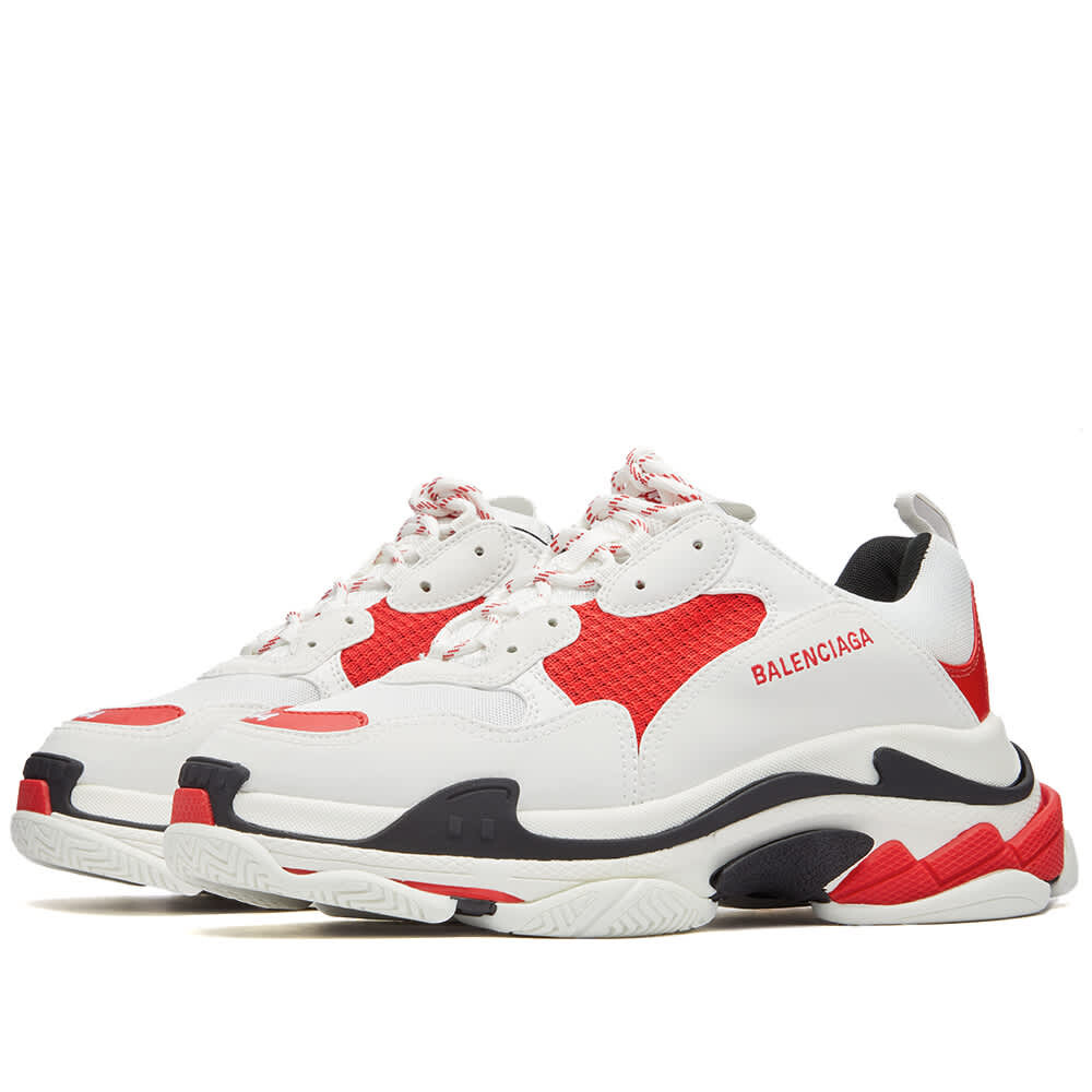 

Кроссовки Balenciaga Triple S Sneaker