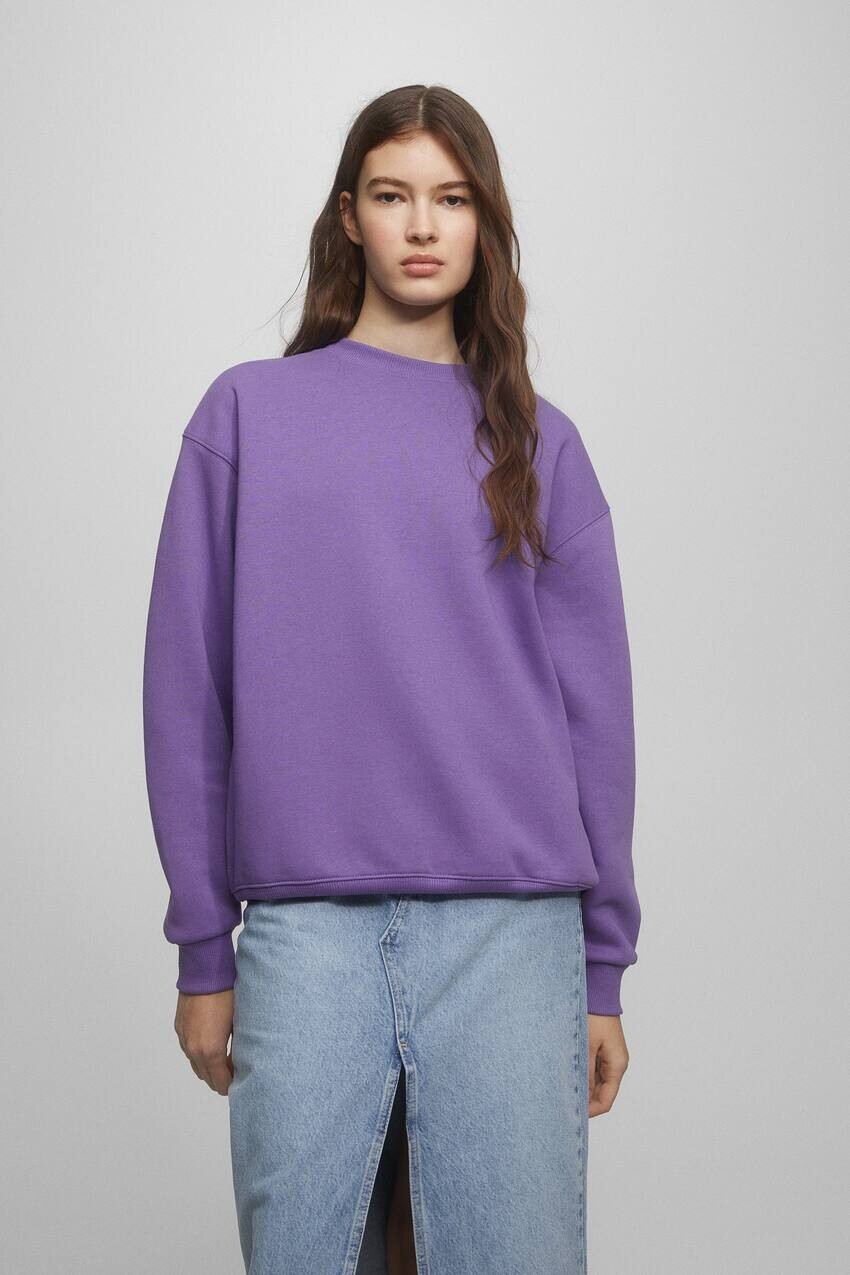 

Базовая толстовка оверсайз с круглым вырезом Pull&Bear, сирень