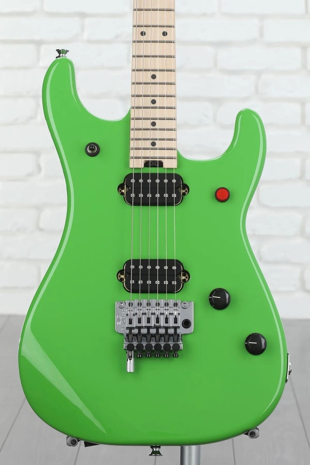 

Электрогитара стандартной серии EVH 5150 — слизево-зеленый