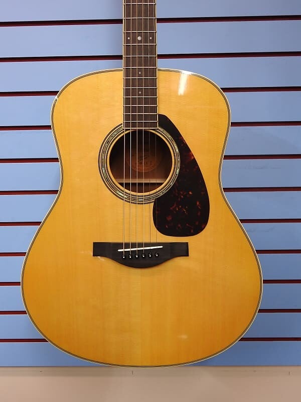 

Гитара Yamaha LL6M