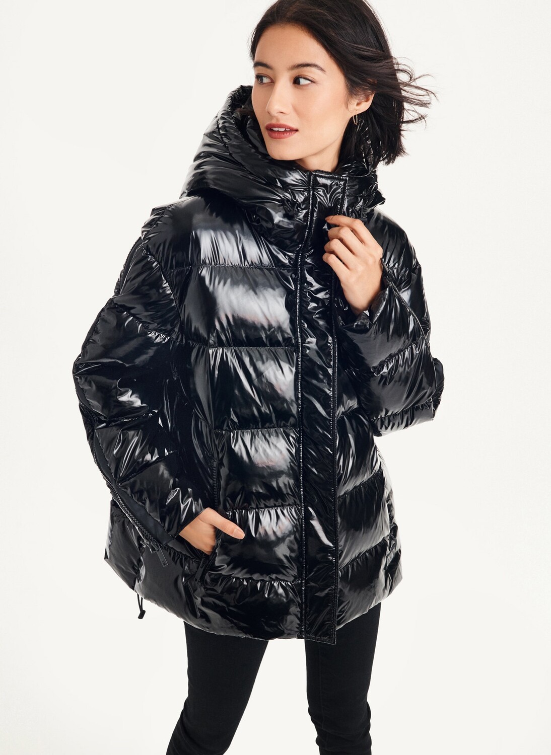 

Пуховик объемный DKNY
