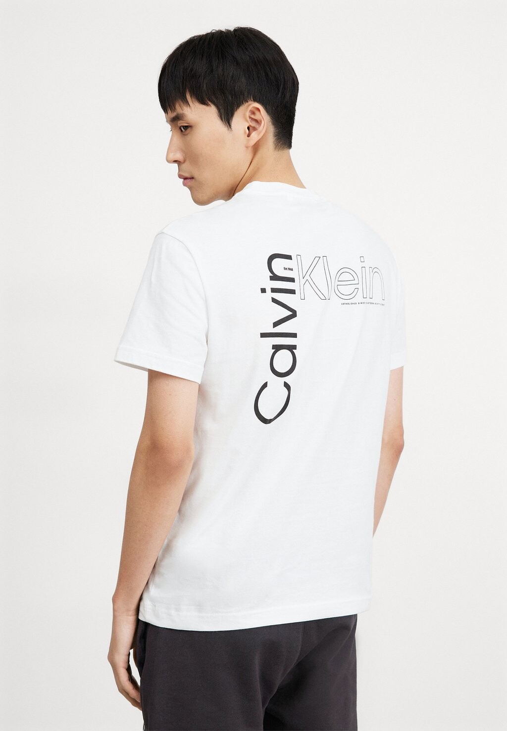 

футболка с принтом Angled Back Logo T-Shirt Calvin Klein, цвет bright white
