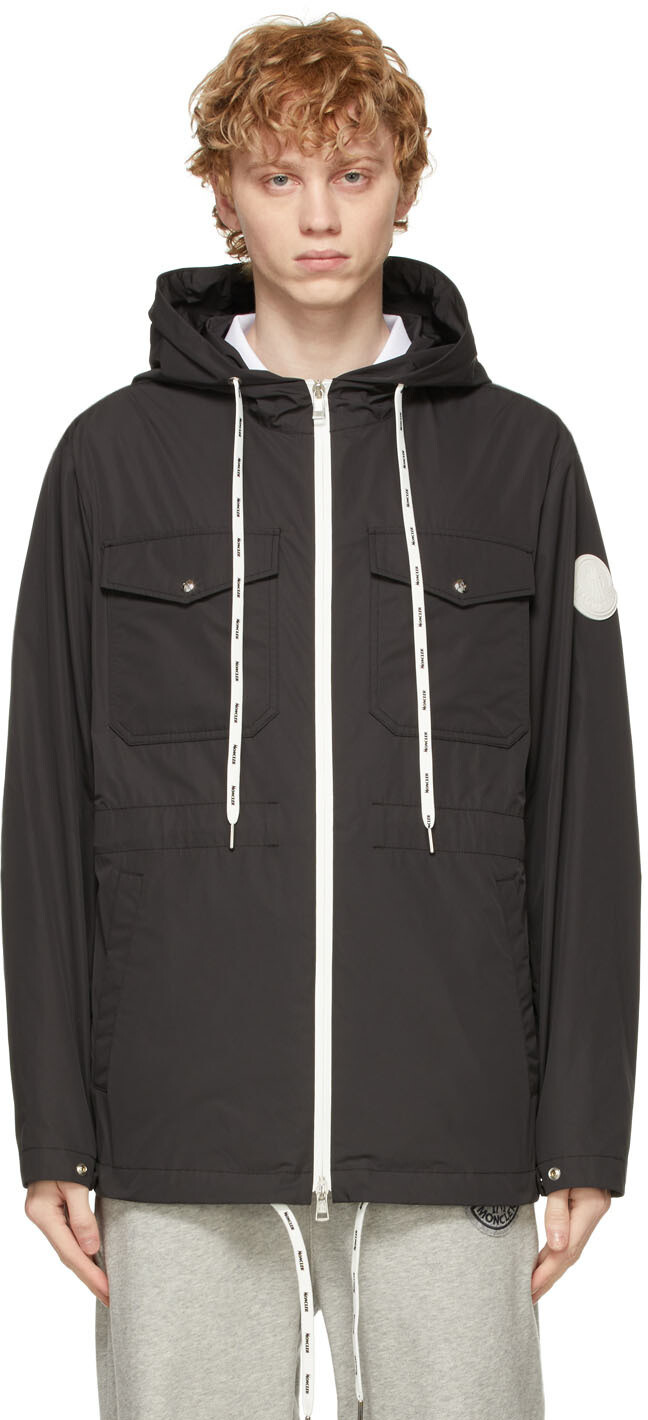 

Черная куртка Carion Moncler