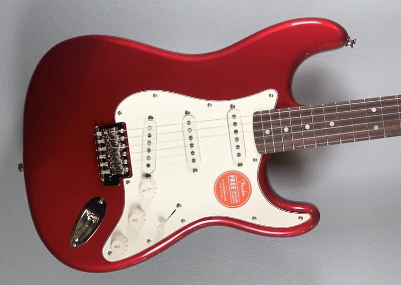 

CLASSIC VIBE '60S STRATOCASTER - Candy Apple Red Squier