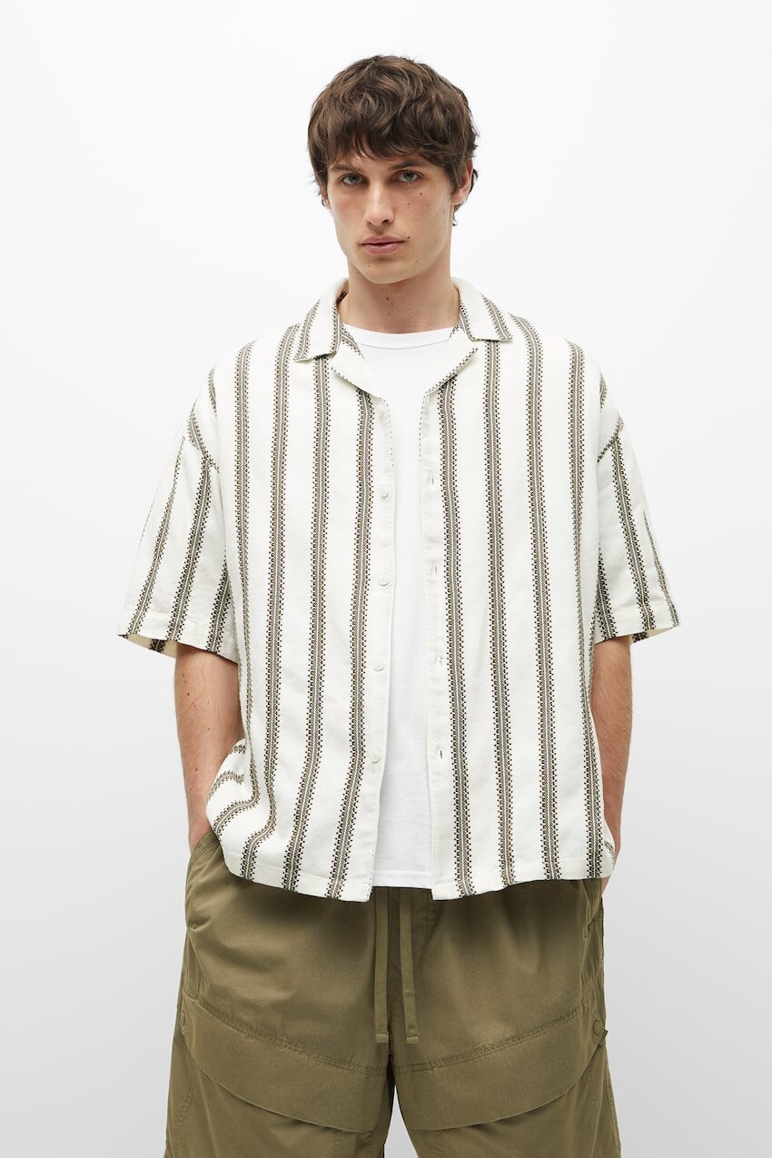 

Полосатая рубашка с короткими рукавами Pull&Bear, белый