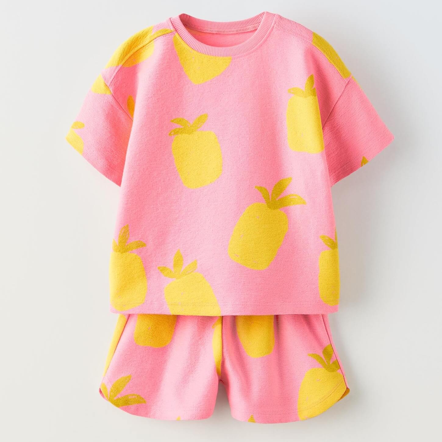 Комплект футболка + шорты Zara Summer Camp, розовый/желтый шорты с аппликациями на 9 12 месяцев