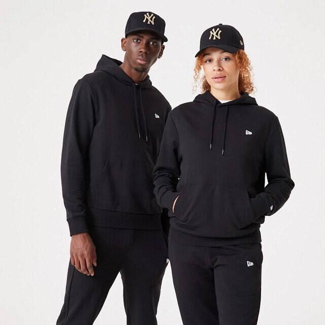 

Худи New Era Essentials, черный