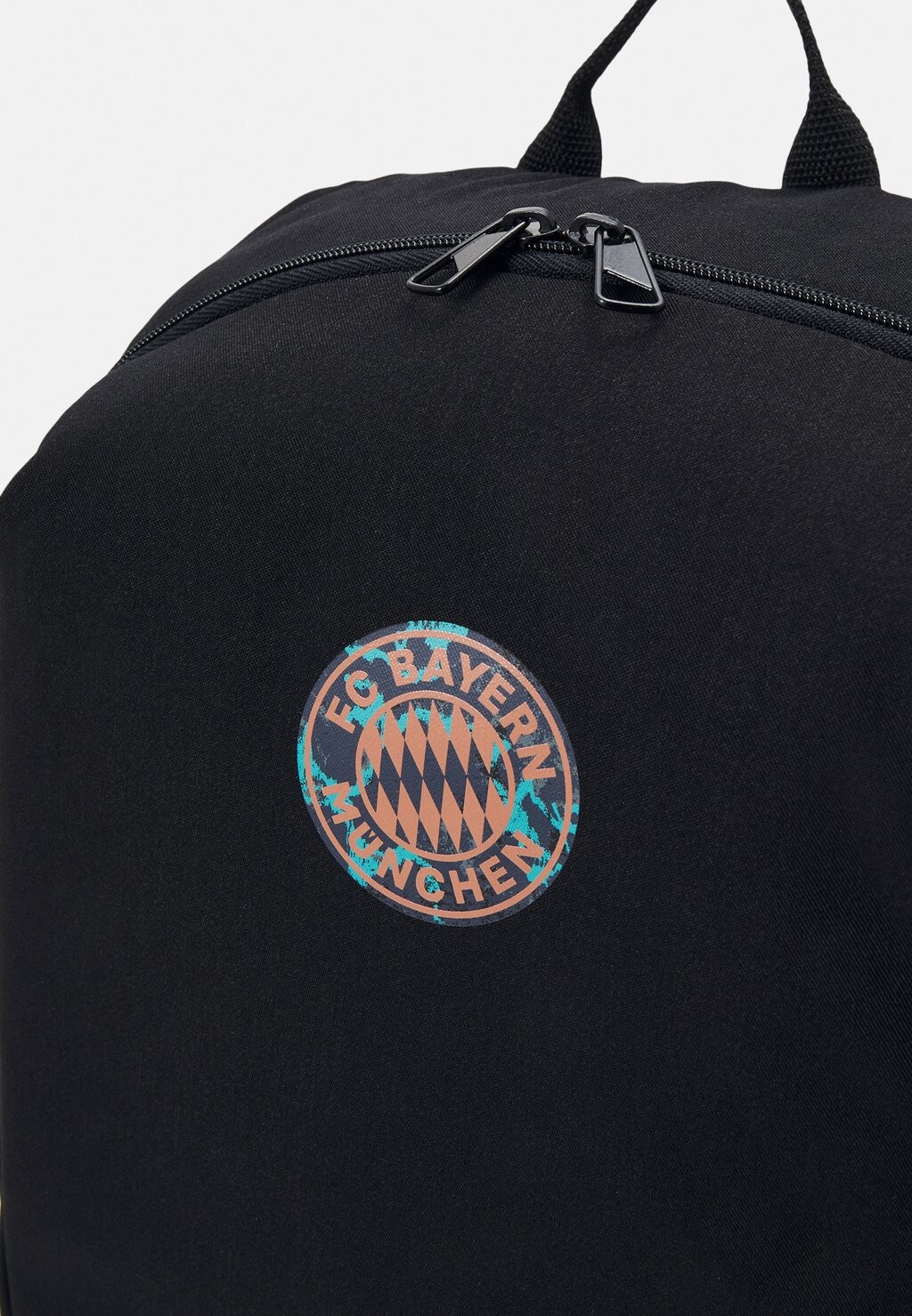 

Рюкзак BAYERN MÜNCHEN BACKPACK UNISEX adidas, черный