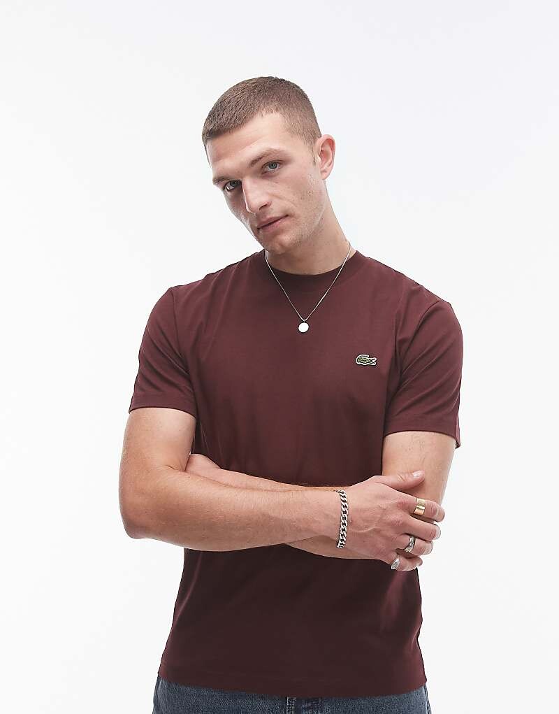 

Lacoste – футболка цвета Burgunderrot с логотипом